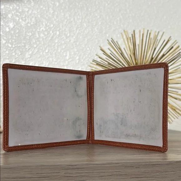 Louis Vuitton ID wallet with COA - Picture 4 of 7